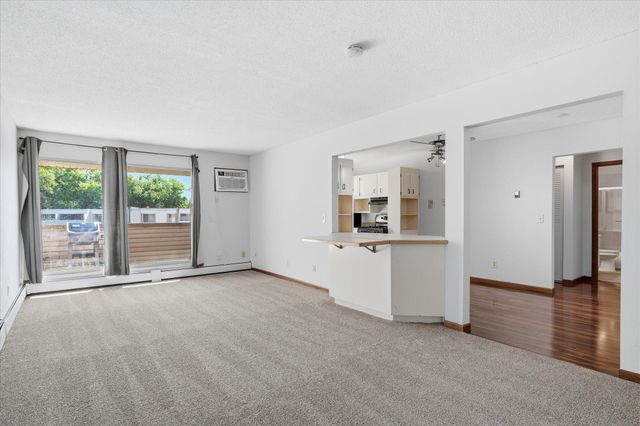 10840 Rockford Road 309, Plymouth, MN 55442