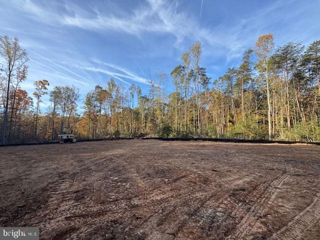 31078 OLD OFFICE RD, Locust Grove, VA 22508