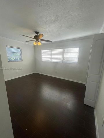 2813 Bahama Dr, Miramar, FL 33023