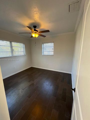 2813 Bahama Dr, Miramar, FL 33023