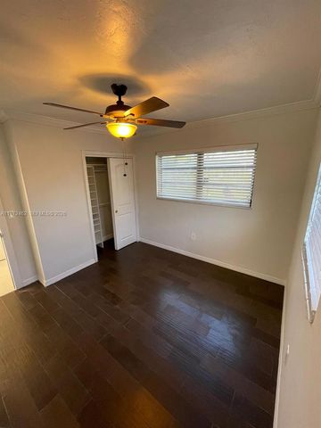 2813 Bahama Dr, Miramar, FL 33023