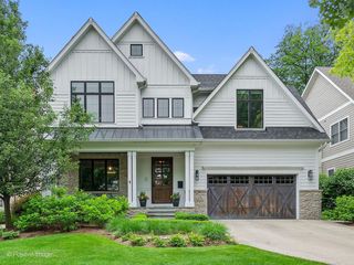 118 TUTTLE Avenue, Clarendon Hills, IL 60514