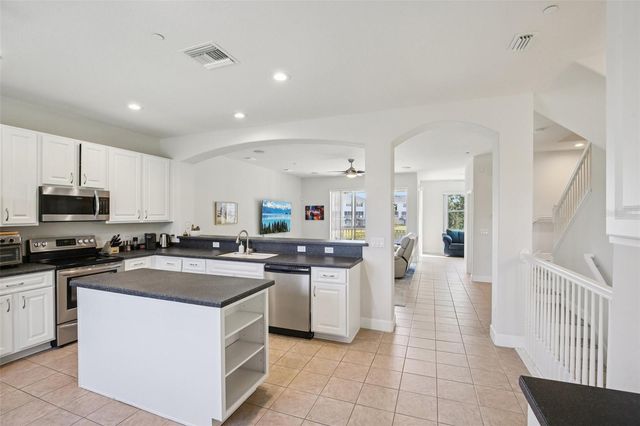 7084 CONCH BOULEVARD, Seminole, FL 33777