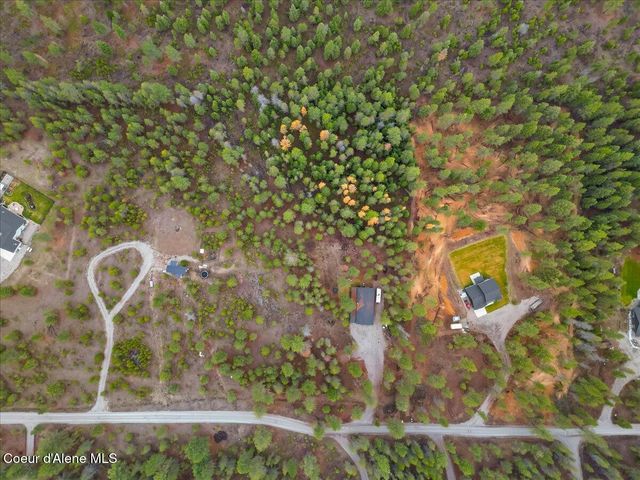 172 Wyatt LN, Spirit Lake, ID 83869