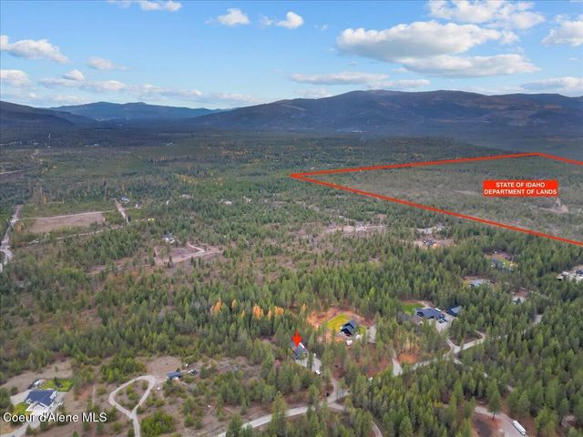 172 Wyatt LN, Spirit Lake, ID 83869