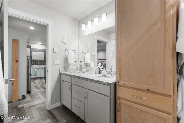 172 Wyatt LN, Spirit Lake, ID 83869
