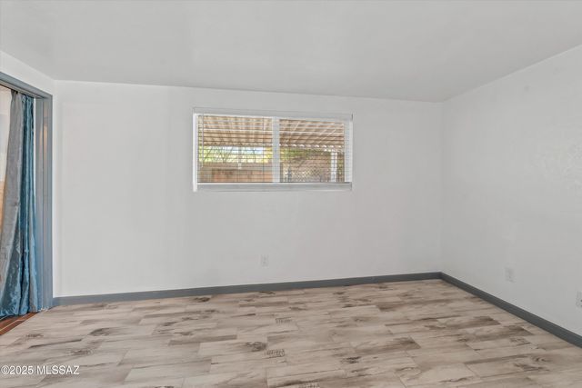 5201 E 23rd Street, Tucson, AZ 85711