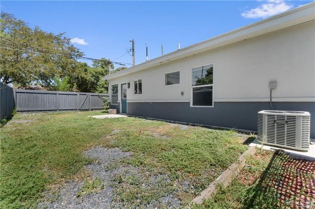 1421 N 21st Street, Mcallen, TX 78501