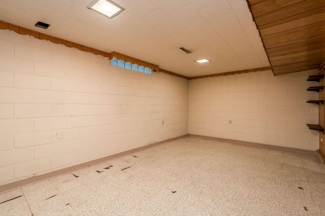 125 N Manitou Drive, Mankato, MN 56001