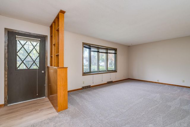 125 N Manitou Drive, Mankato, MN 56001