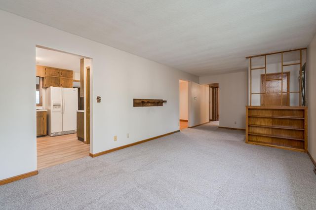 125 N Manitou Drive, Mankato, MN 56001