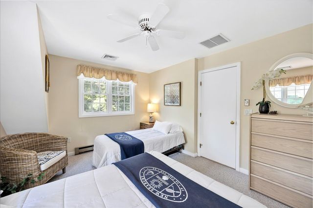 15 Periwinkle Lane, Mashpee, MA 02649