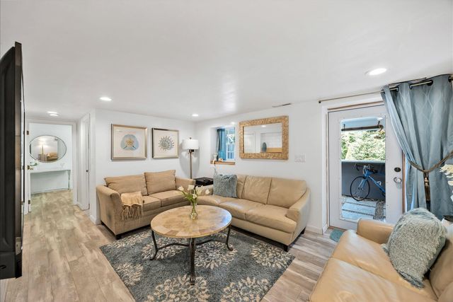 15 Periwinkle Lane, Mashpee, MA 02649