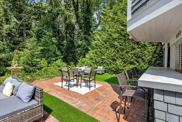 15 Periwinkle Lane, Mashpee, MA 02649