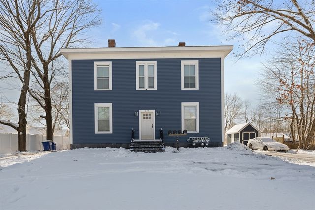 275 Market St B, Rockland, MA 02370