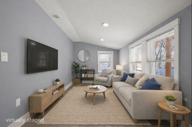 275 Market St B, Rockland, MA 02370