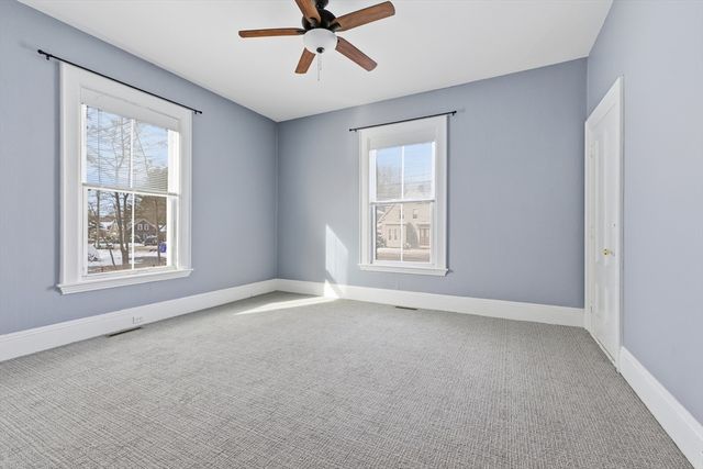 275 Market St B, Rockland, MA 02370