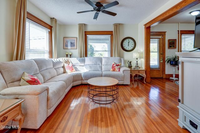 245 Brookside Avenue, Amsterdam, NY 12010