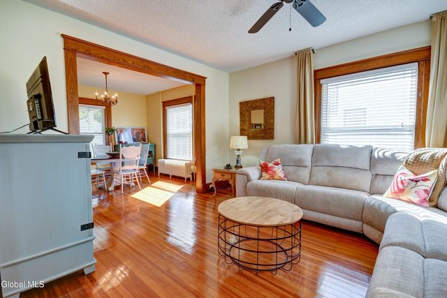 245 Brookside Avenue, Amsterdam, NY 12010