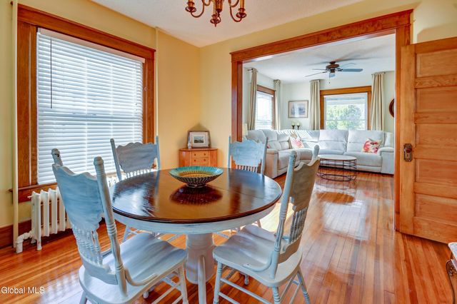 245 Brookside Avenue, Amsterdam, NY 12010