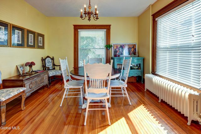 245 Brookside Avenue, Amsterdam, NY 12010