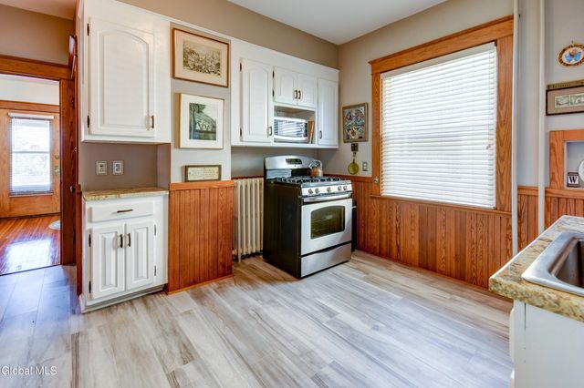 245 Brookside Avenue, Amsterdam, NY 12010