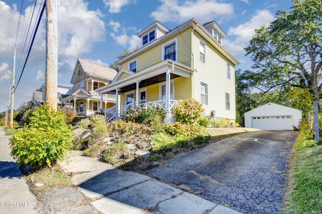 245 Brookside Avenue, Amsterdam, NY 12010