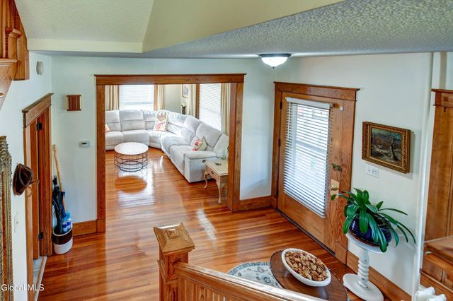 245 Brookside Avenue, Amsterdam, NY 12010