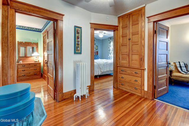 245 Brookside Avenue, Amsterdam, NY 12010