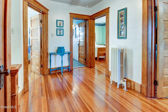 245 Brookside Avenue, Amsterdam, NY 12010