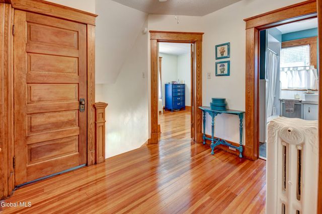 245 Brookside Avenue, Amsterdam, NY 12010