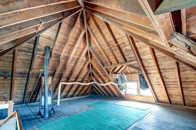 245 Brookside Avenue, Amsterdam, NY 12010