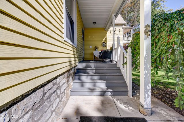 245 Brookside Avenue, Amsterdam, NY 12010