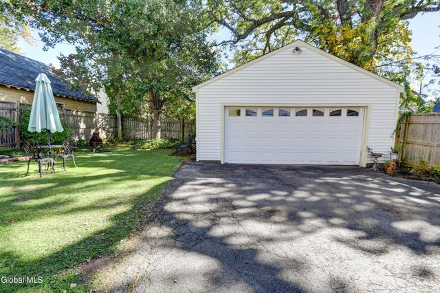 245 Brookside Avenue, Amsterdam, NY 12010