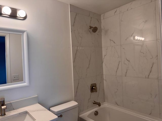 12 Lake Vista Trl Apt 203, Port St Lucie, FL 34952