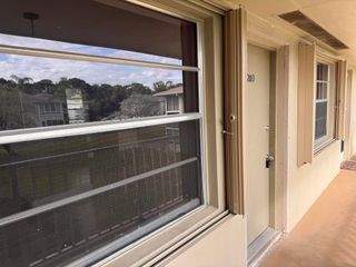 12 Lake Vista Trl Apt 203, Port St Lucie, FL 34952