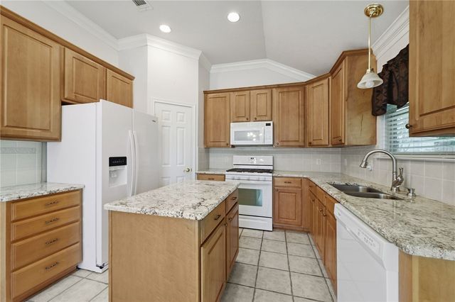 2637 Trophy Drive, Bryan, TX 77802