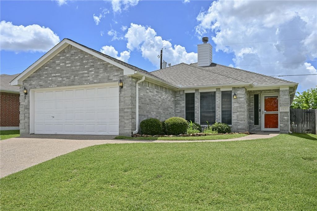 2637 Trophy Drive, Bryan, TX 77802