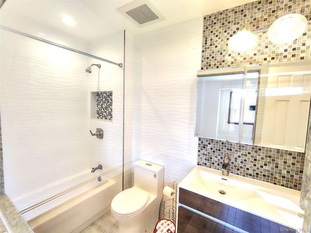 120-19 Ketch Court, College Point, NY 11356