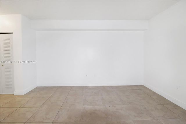 5085 NW 7th St 601, Miami, FL 33126