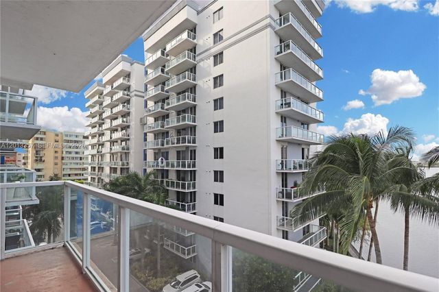 5085 NW 7th St 601, Miami, FL 33126