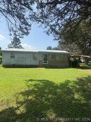5827 Sandra, Kingston, OK 73439