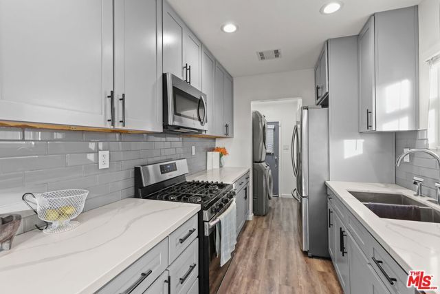 10236 S 1st Avenue, Inglewood, CA 90303