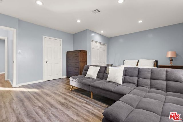 10236 S 1st Avenue, Inglewood, CA 90303