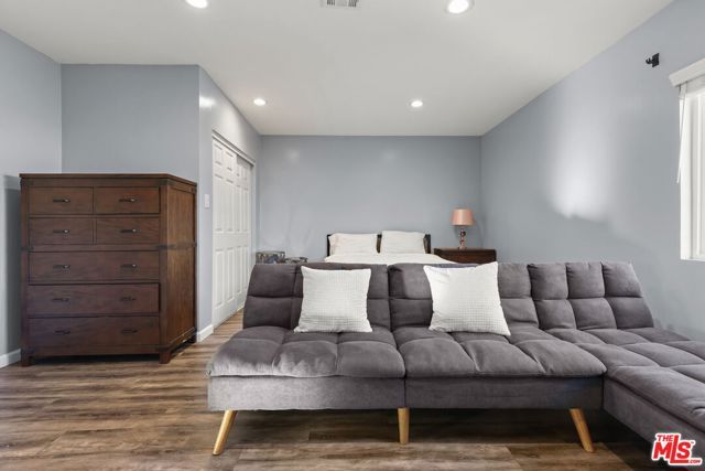 10236 S 1st Avenue, Inglewood, CA 90303