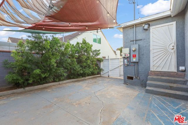 10236 S 1st Avenue, Inglewood, CA 90303