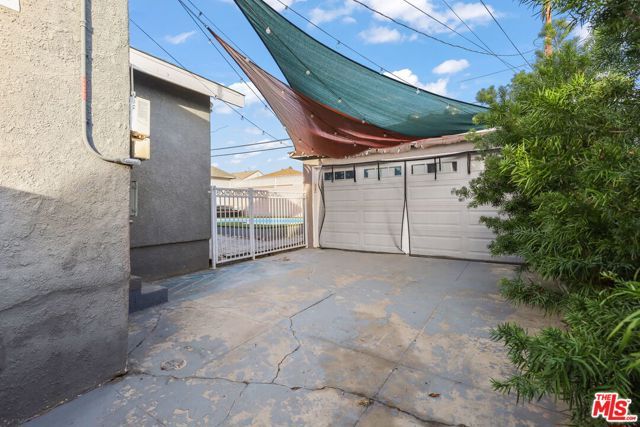 10236 S 1st Avenue, Inglewood, CA 90303