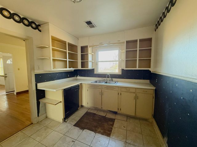 1229 MARLIN RD, Memphis, TN 38116