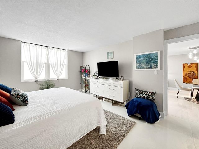 101 S GULFSTREAM AVENUE AVENUE 9C, Sarasota, FL 34236