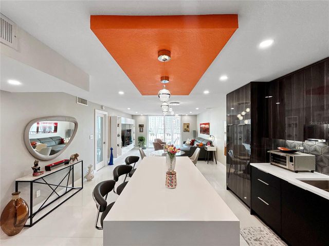 101 S GULFSTREAM AVENUE AVENUE 9C, Sarasota, FL 34236